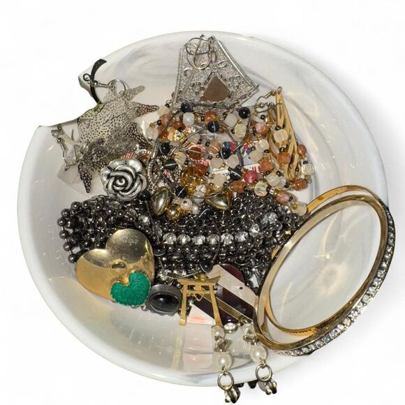 Silver & Gold Tone Jewelry Lot | 23 Pieces Beaded & Mixed | One Size - Picture 2 of 4